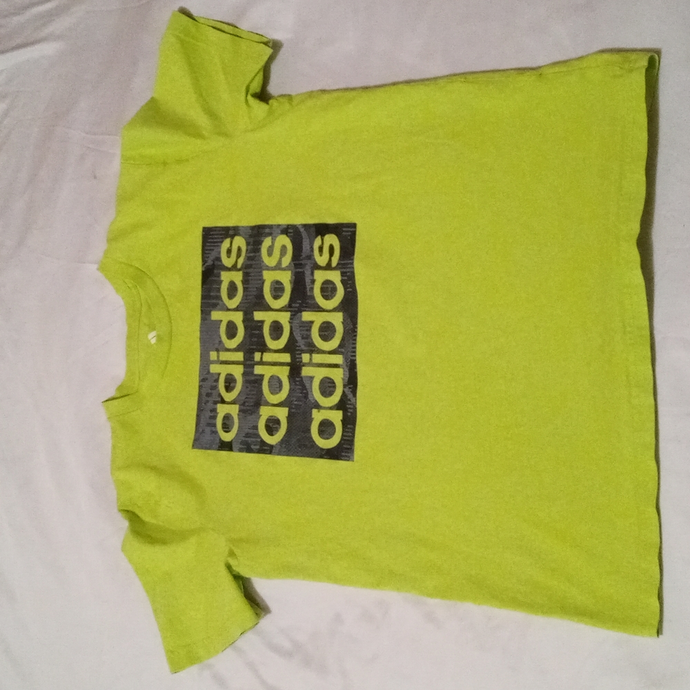 Adidas M (10/12) Big Boys T-Shirt